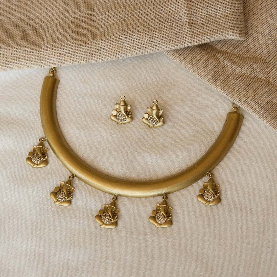 Temple Ganesh Pendant Collar Necklace and Earrings Set