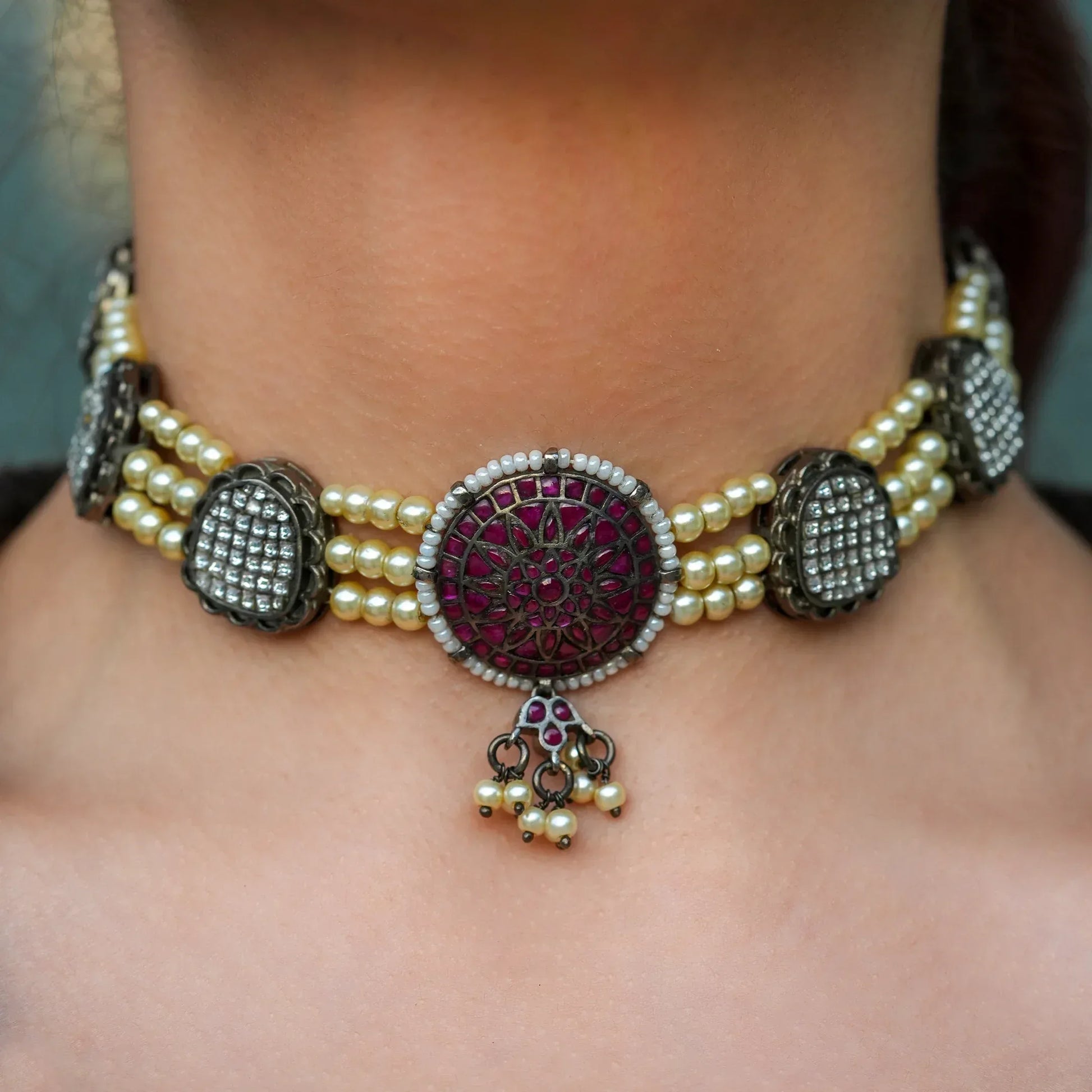 Black Rhodium Pearl Crystal Choker Set - Malaiyyo