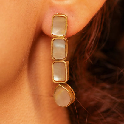 Mother-of-Pearl Polki Necklace Set - Malaiyyo