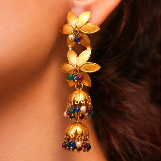 Leaf Motif Layered Earrings - Malaiyyo