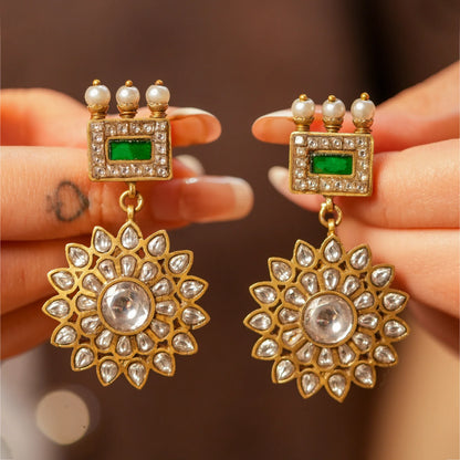 Emerald Frame Floral Drop Earrings - Malaiyyo