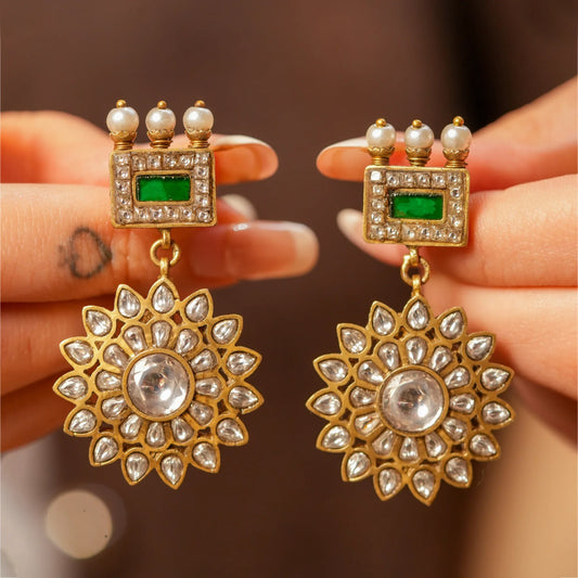 Emerald Frame Floral Drop Earrings - Malaiyyo