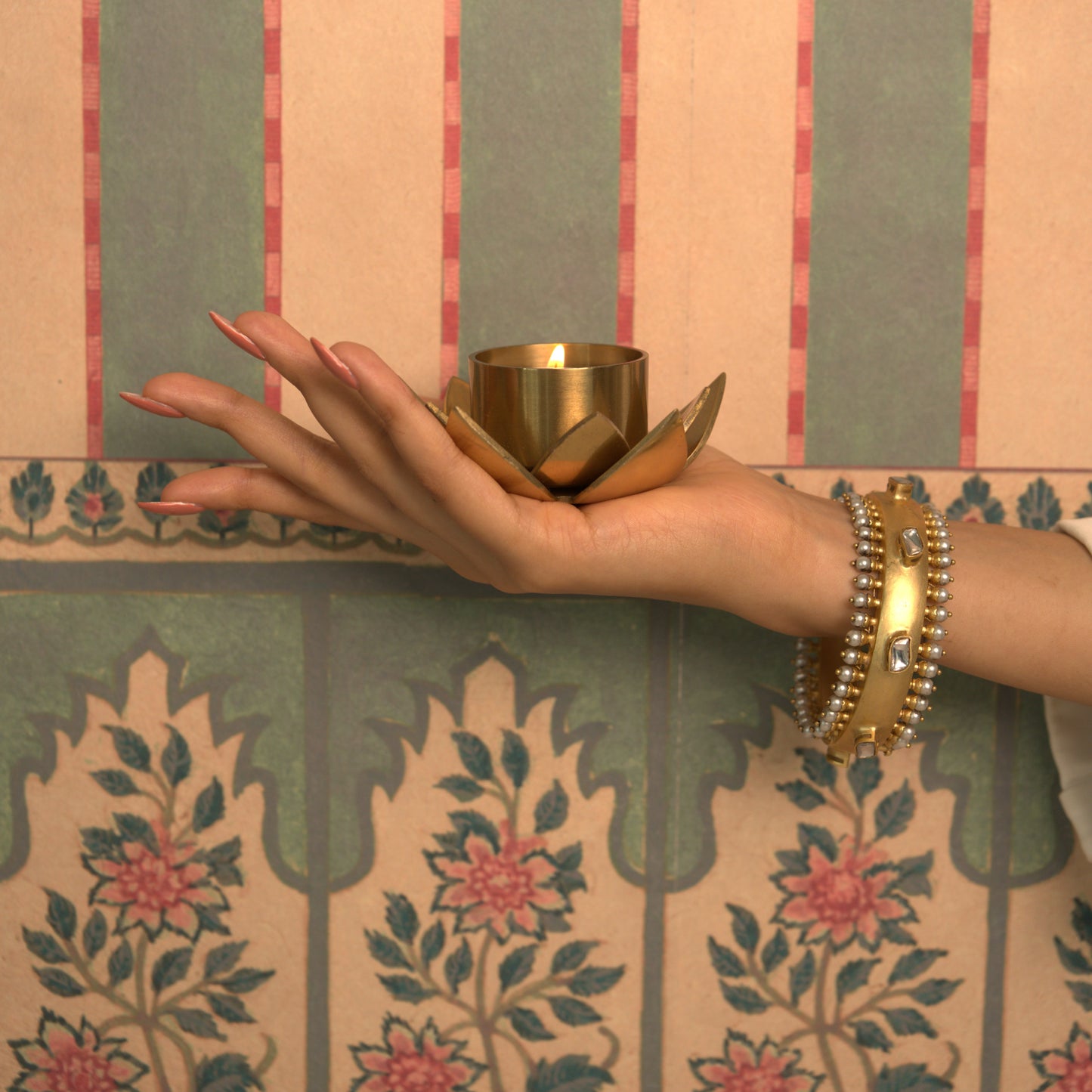Noor Polki Pearl Kada
