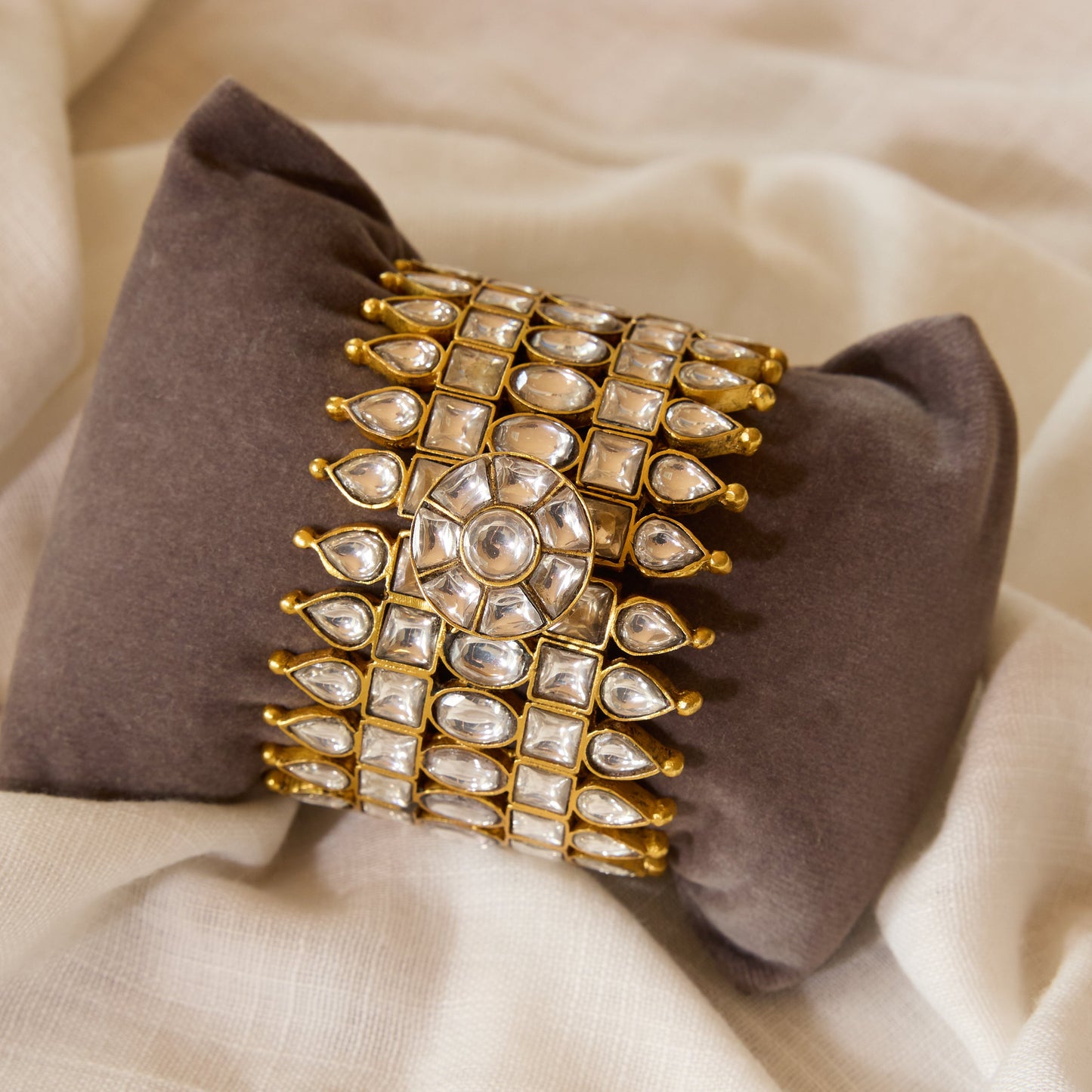 Mirror Polki Matte Gold Broad Bangle