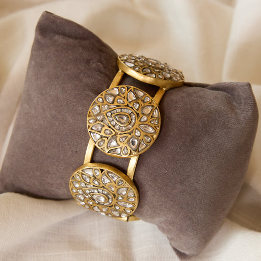 Jodha Rajputana Polki Matte Gold Cuff