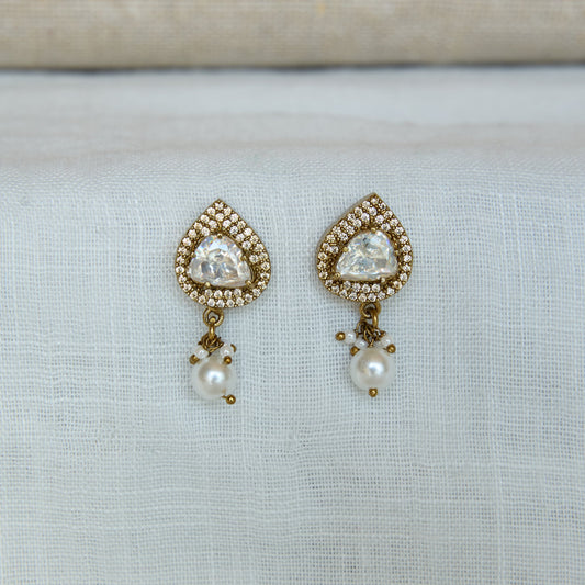 Antique Gold Finish Polki Pearl Stud Earrings